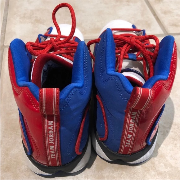 Jordan Jumpman Team 2 GS 'University Red - Picture 4 of 14